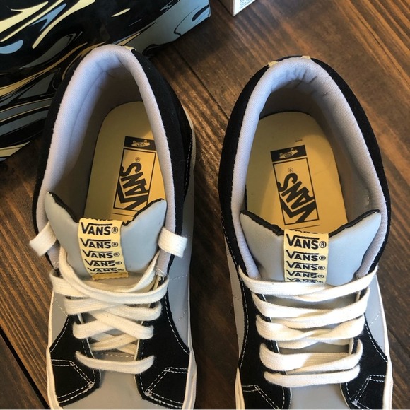 VANS Skateboard RARE! Women’s 7 Mens 5.5 Black Gray Skateboarding Shoes. - Picture 10 of 16